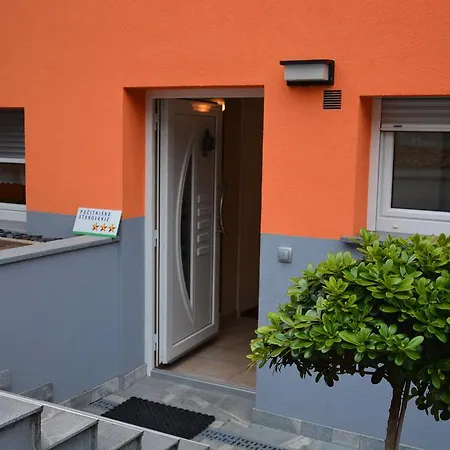 Apartman Arpa *